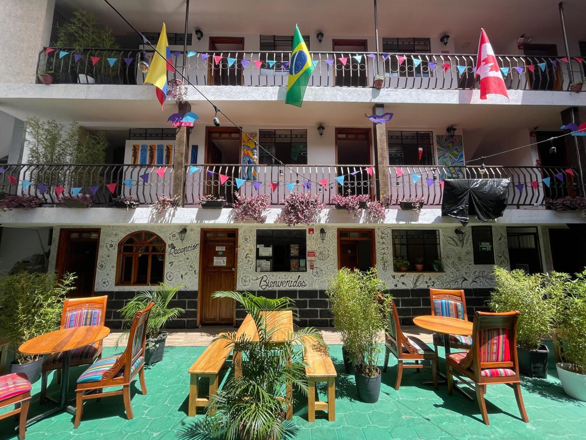 El Jardin Escondido Party Hostel Baños Extérieur photo